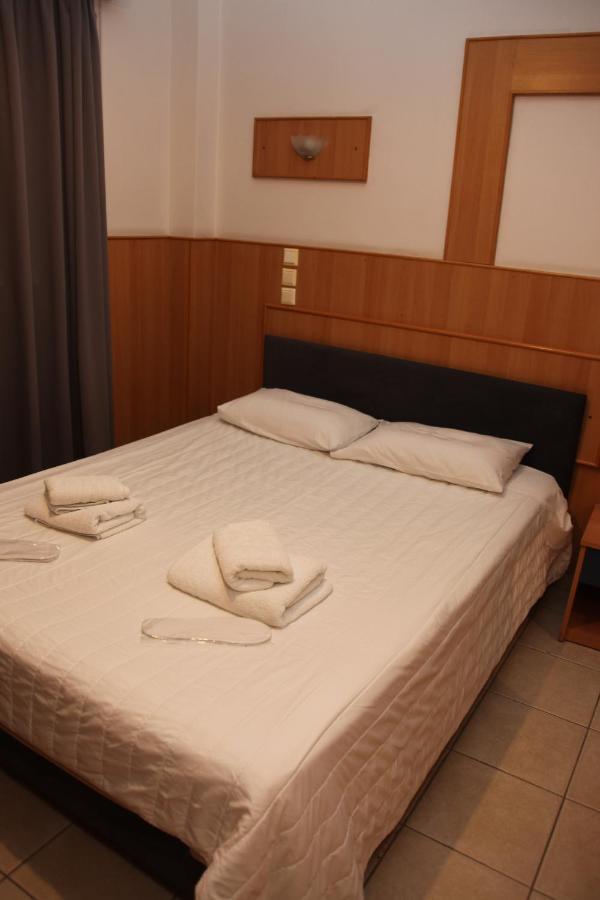 Apollon Filoxenia Hotel Corinth ภายนอก รูปภาพ