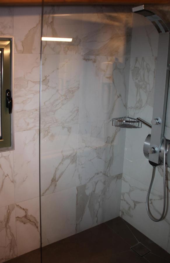 Apollon Filoxenia Hotel Corinth ภายนอก รูปภาพ